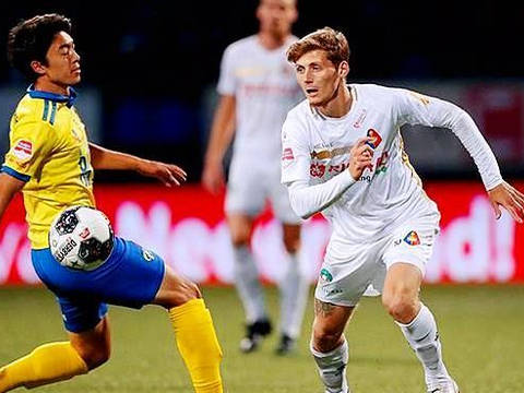 场冠军的加 场冠军的加