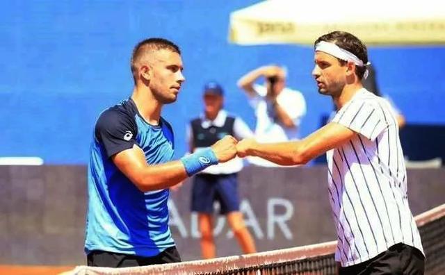 某次新品发 某次新品发